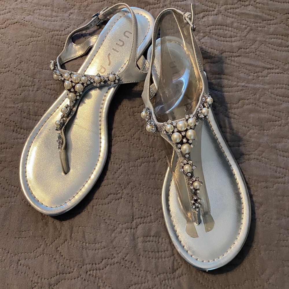 Silver Pearl/jewel sandals